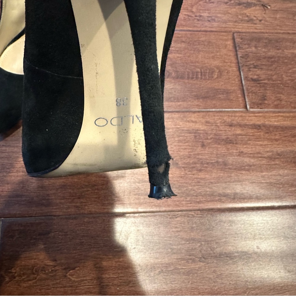 ALDO Black Genuine Suede Pumps with Original Box - Size 38 - Picture 15 of 16